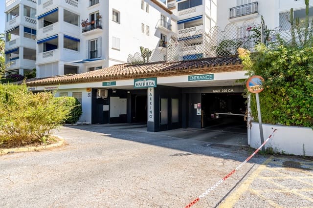 Local Commercial à vendre à Marbella avec garage - 4 500 000 € (Ref: 10011144)