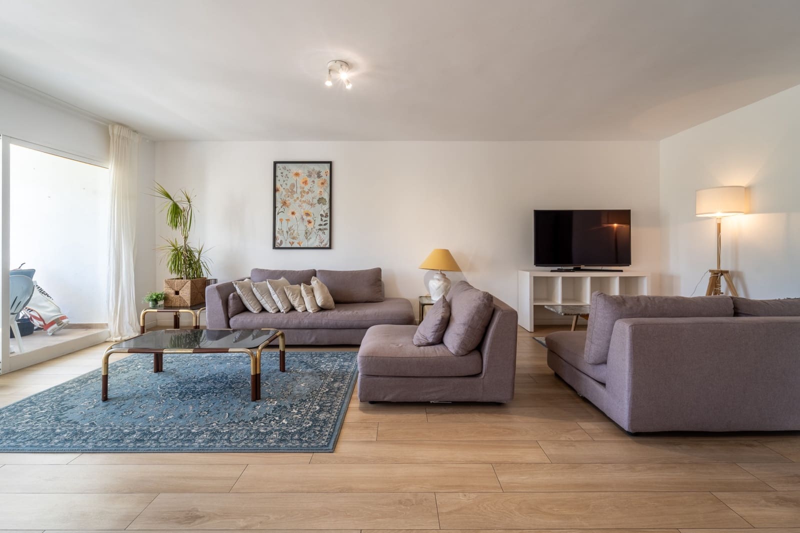 3 quarto Apartamento para arrendar em Marbella com piscina garagem - 3 500 € (Ref: 10012615)