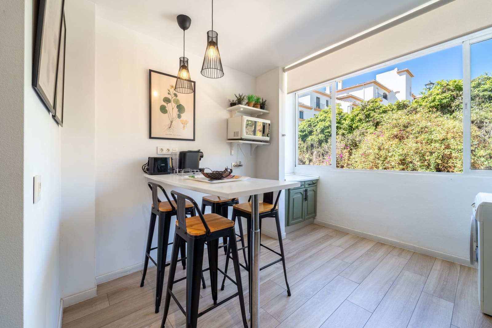 3 quarto Apartamento para arrendar em Marbella com piscina garagem - 3 500 € (Ref: 10012615)