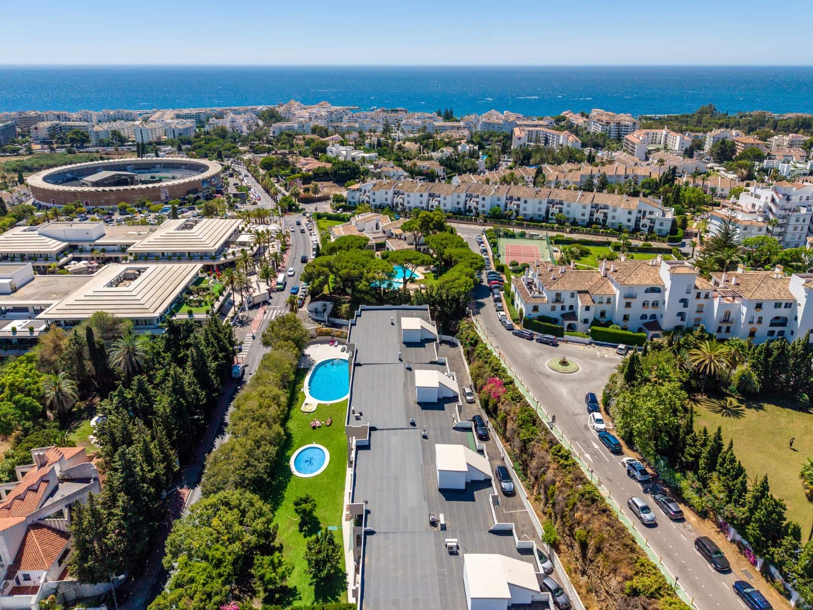 3 quarto Apartamento para arrendar em Marbella com piscina garagem - 3 500 € (Ref: 10012615)
