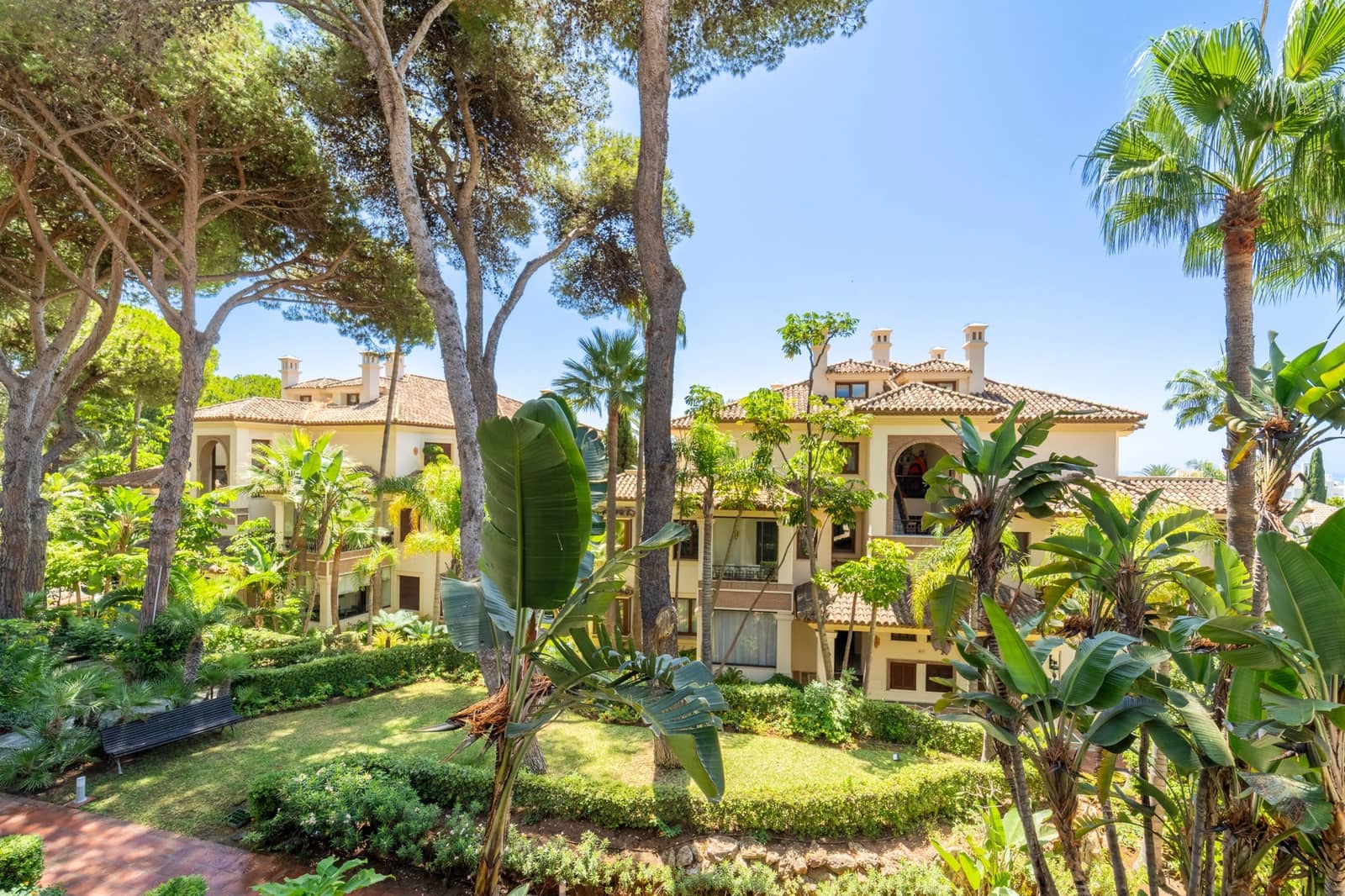 2 sovrum Lägenhet till salu i Marbella med pool garage - 2 250 000 € (Ref: 10012997)