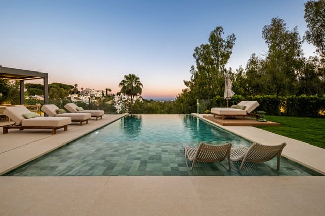 6 bedroom Villa for sale in Benahavís with pool garage - € 7,470,000 (Ref: 10015213)