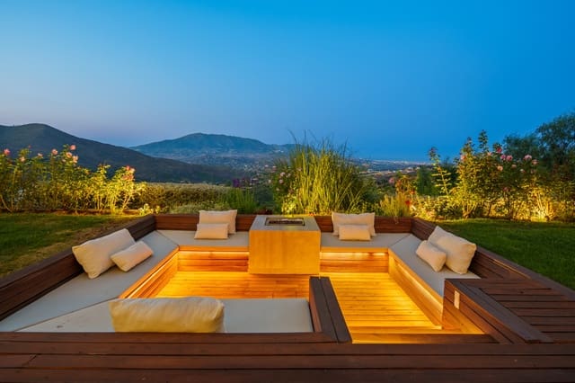 6 bedroom Villa for sale in Marbella with pool garage - € 3,550,000 (Ref: 10015214)