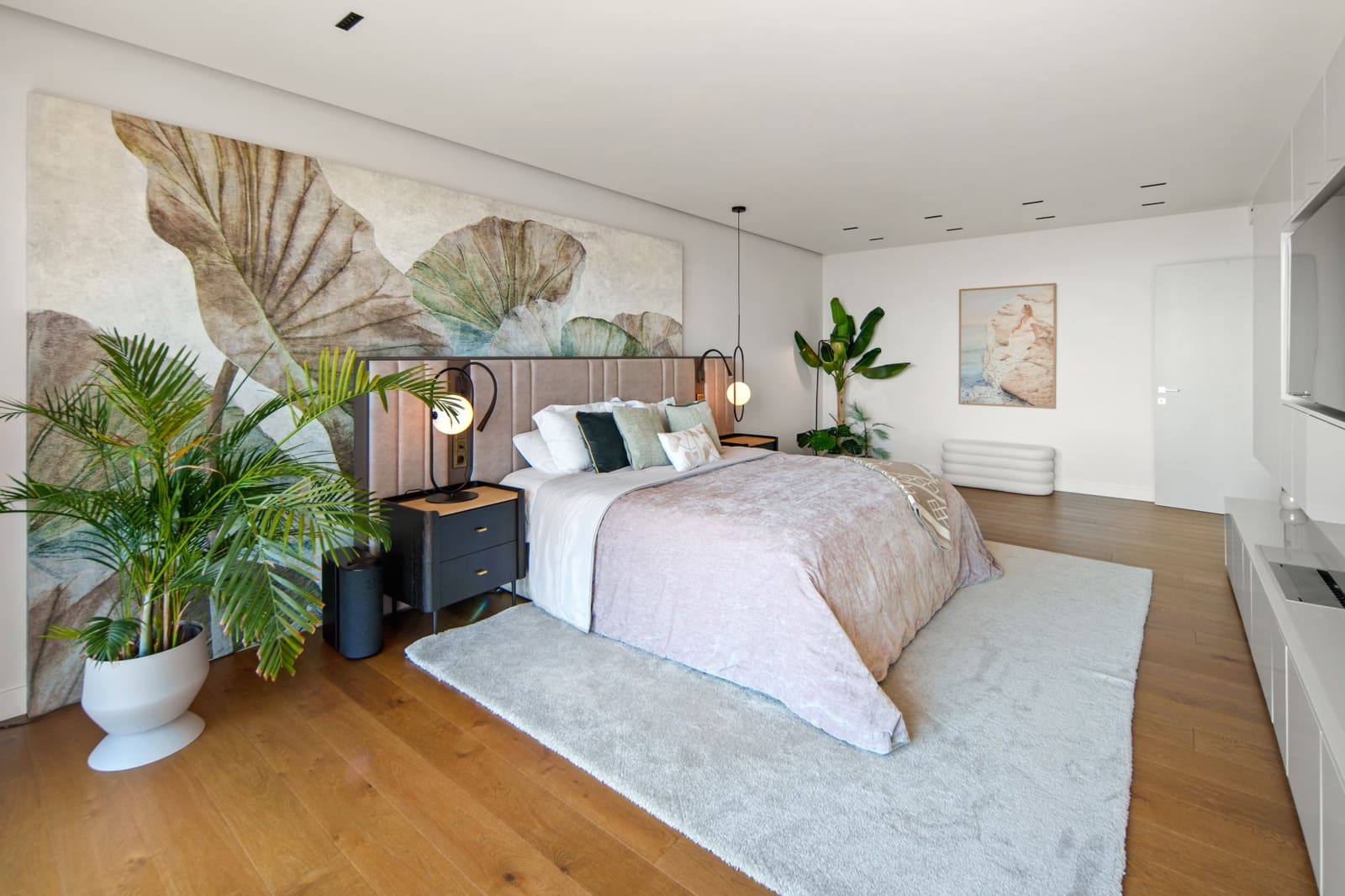 6 bedroom Villa for sale in Marbella with pool garage - € 3,550,000 (Ref: 10015214)