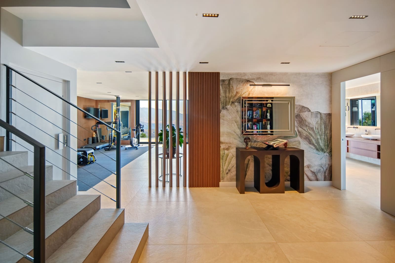 6 bedroom Villa for sale in Marbella with pool garage - € 3,550,000 (Ref: 10015214)