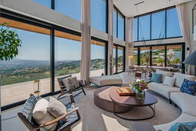 6 bedroom Villa for sale in Marbella with pool garage - € 3,550,000 (Ref: 10015214)