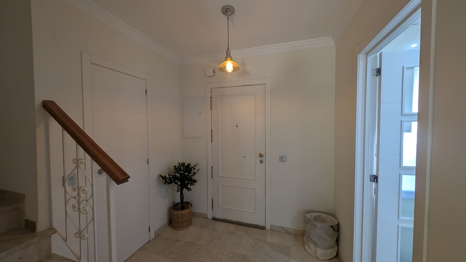 4 quarto Casa em Banda para arrendar em San Pedro de Alcantara com piscina garagem - 3 800 € (Ref: 10021705)