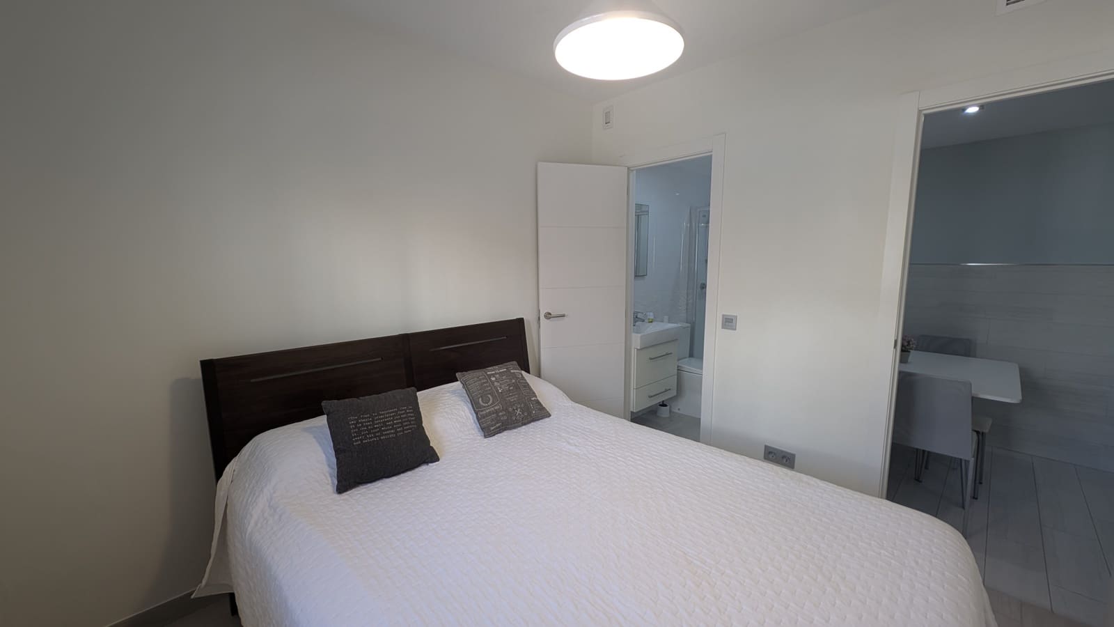 4 quarto Casa em Banda para arrendar em San Pedro de Alcantara com piscina garagem - 3 800 € (Ref: 10021705)
