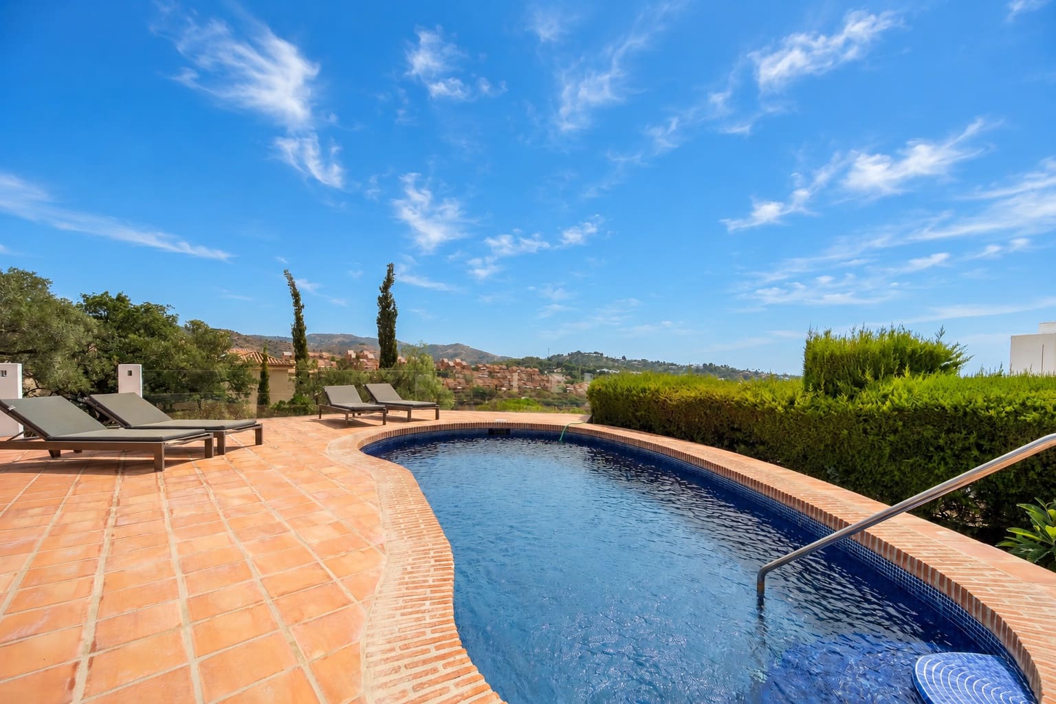 4 soverom Villa til salgs i Marbella med svømmebasseng garasje - € 2 480 000 (Ref: 10026975)