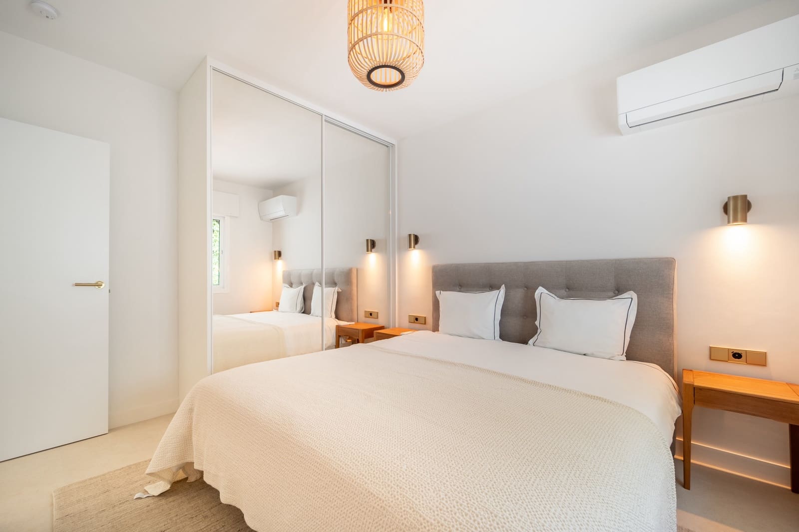 4 soverom Villa til salgs i Marbella med svømmebasseng garasje - € 2 480 000 (Ref: 10026975)