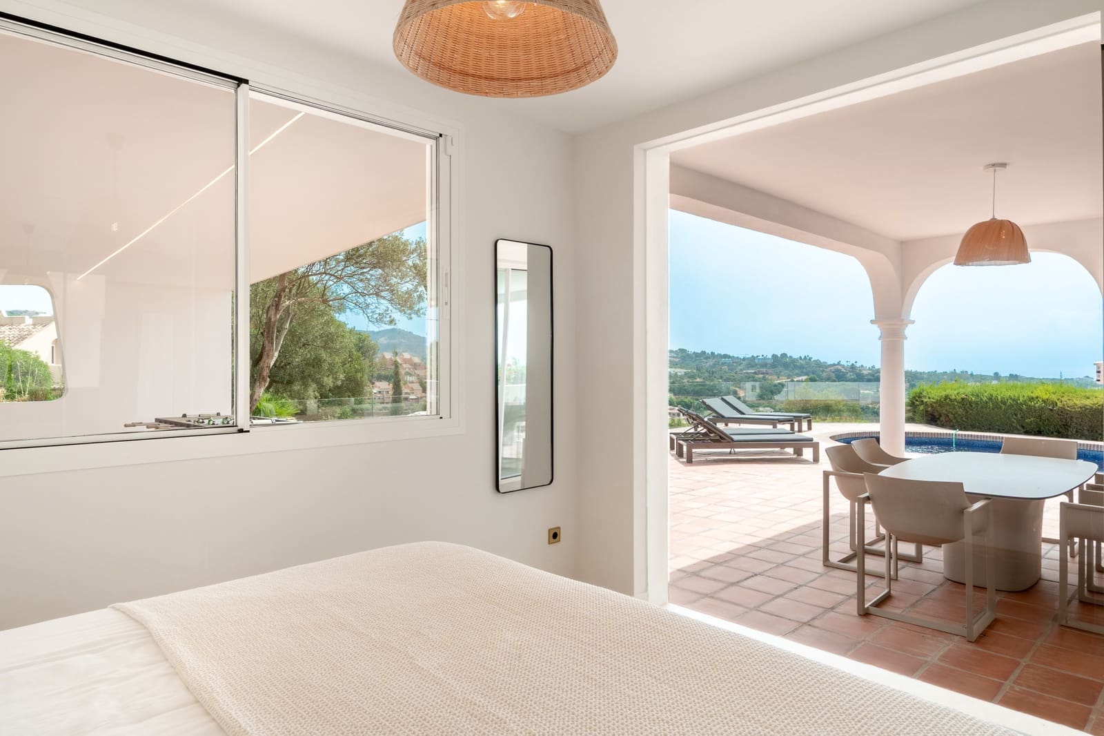 4 soverom Villa til salgs i Marbella med svømmebasseng garasje - € 2 480 000 (Ref: 10026975)