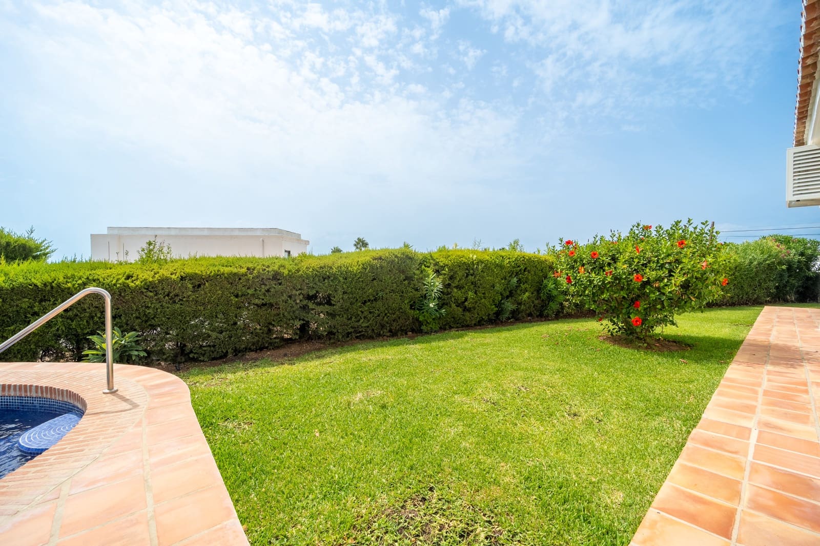4 soverom Villa til salgs i Marbella med svømmebasseng garasje - € 2 480 000 (Ref: 10026975)