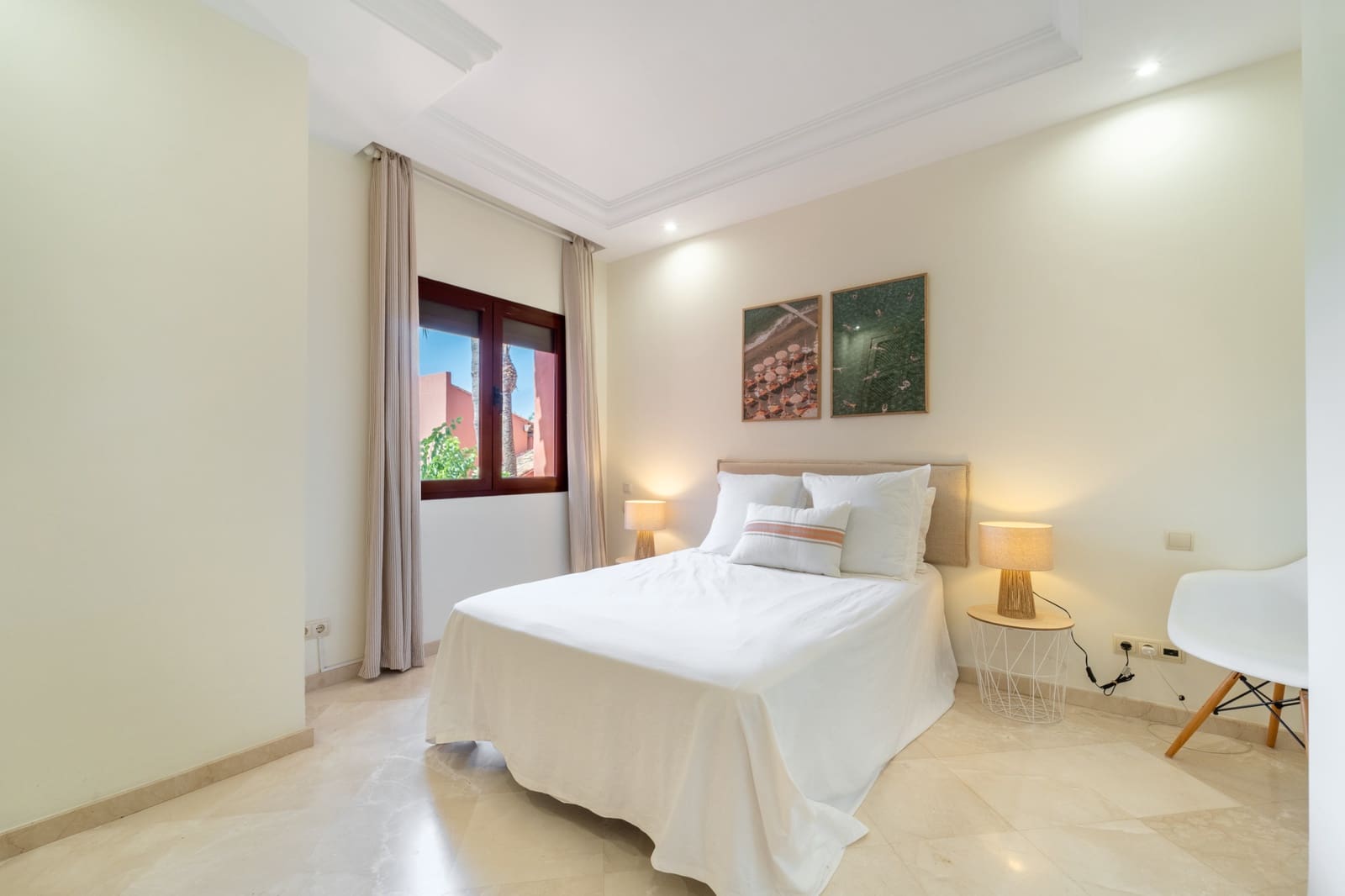 3 soverom Leilighet til leie i Marbella med svømmebasseng garasje - € 2 500 (Ref: 10034304)