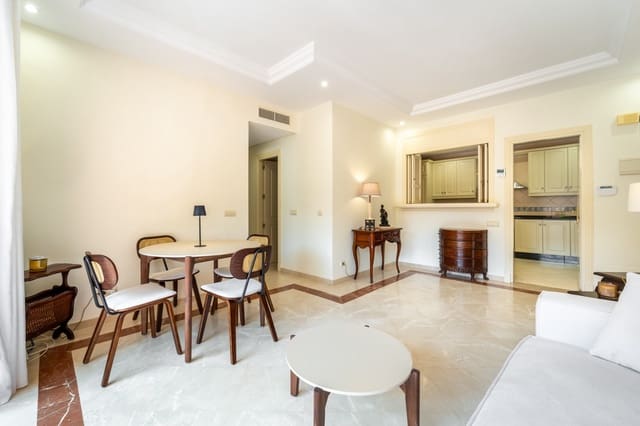 3 Zimmer Apartment zu vermieten in Marbella mit Pool Garage - 2.500 € (Ref: 10034304)