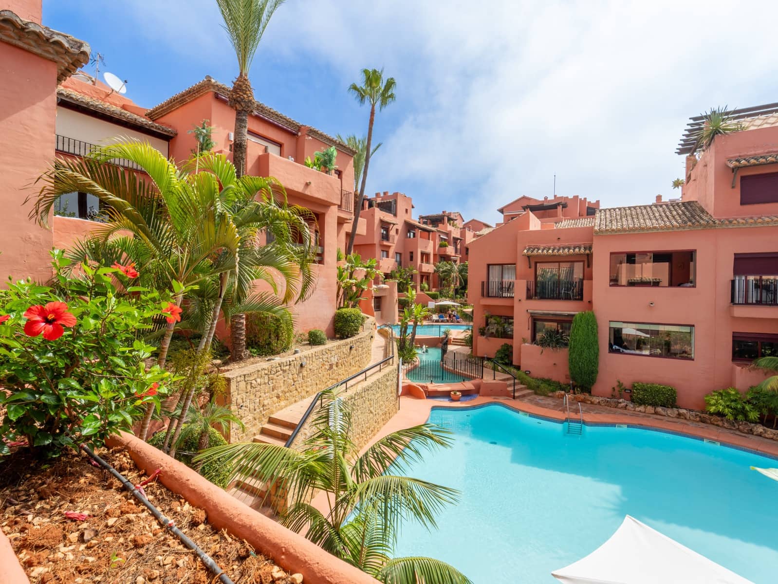 3 soverom Leilighet til leie i Marbella med svømmebasseng garasje - € 2 500 (Ref: 10034304)