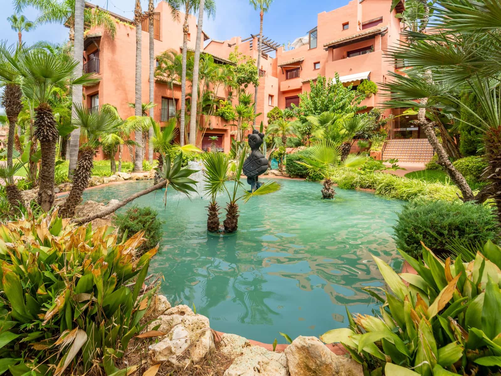 3 soverom Leilighet til leie i Marbella med svømmebasseng garasje - € 2 500 (Ref: 10034304)