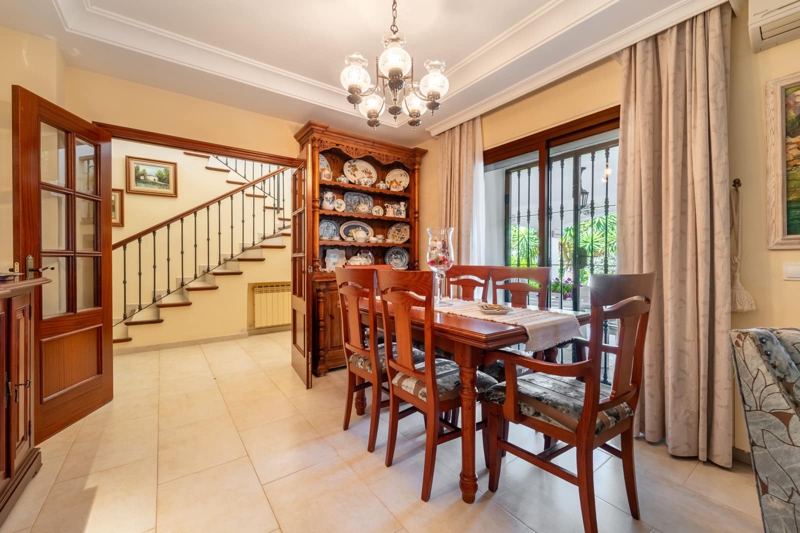 Chalet de 6 habitaciones en Marbella en venta con piscina garaje - 1.595.000 € (Ref: 10040739)