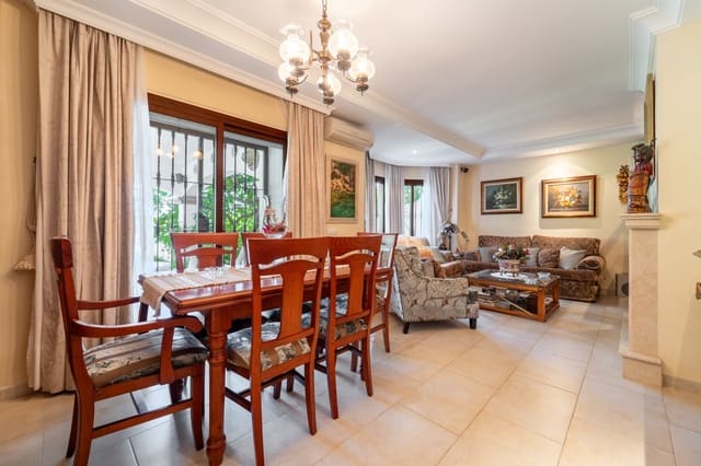 6 bedroom Villa for sale in Marbella with pool garage - € 1,595,000 (Ref: 10040739)