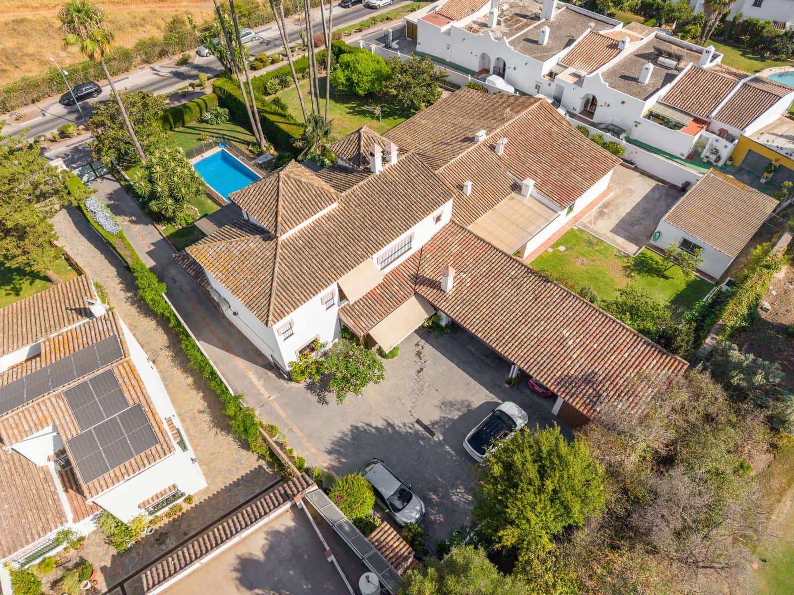 Chalet de 6 habitaciones en Marbella en venta con piscina garaje - 1.595.000 € (Ref: 10040739)