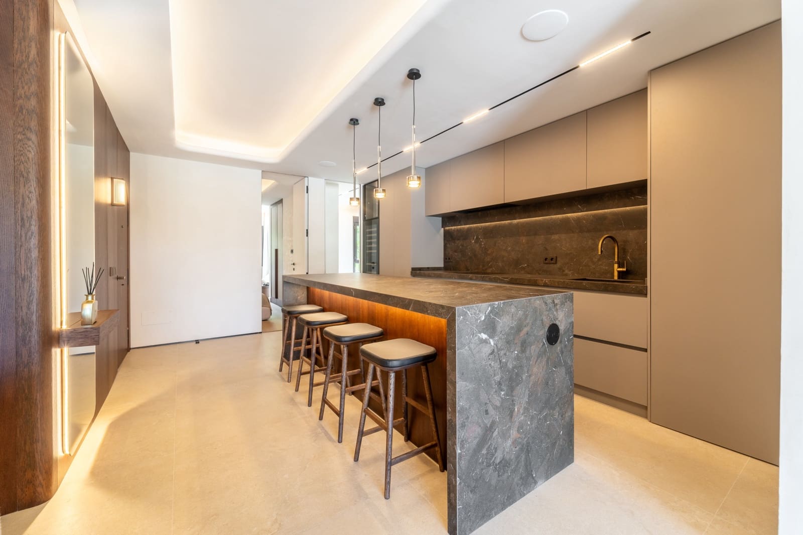 3 sovrum Lägenhet till salu i Marbella med pool garage - 2 450 000 € (Ref: 10042681)