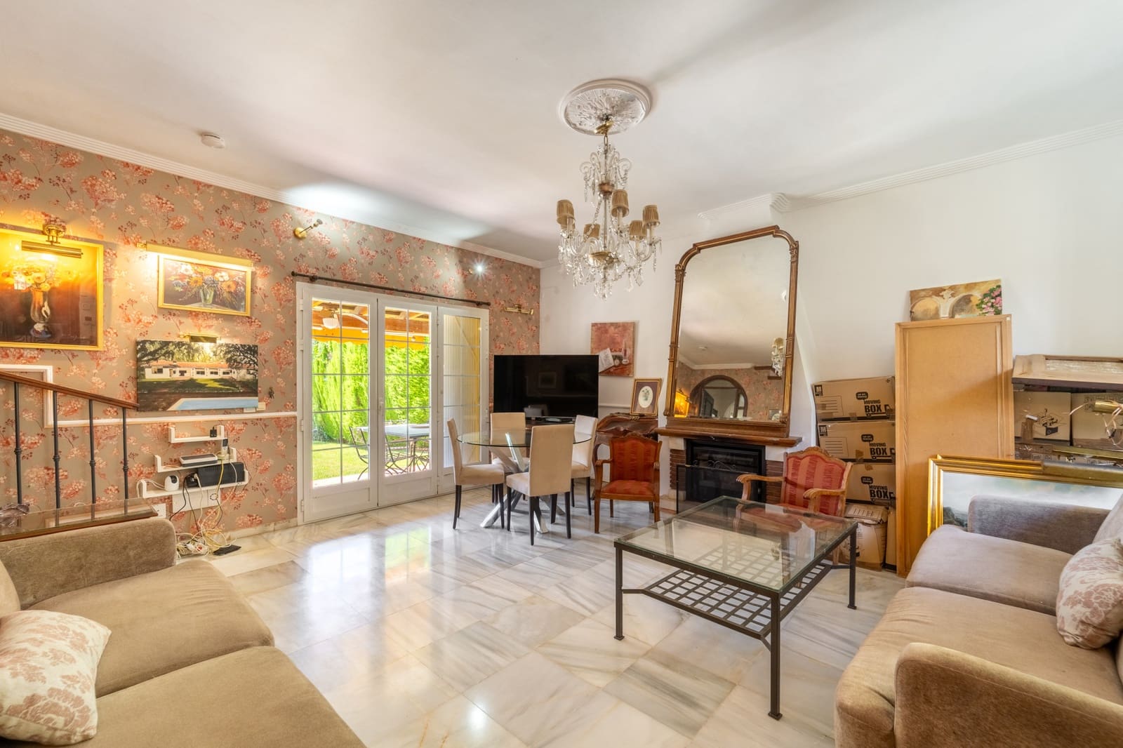 Chalet de 2 habitaciones en Marbella en venta con piscina garaje - 650.000 € (Ref: 10042682)