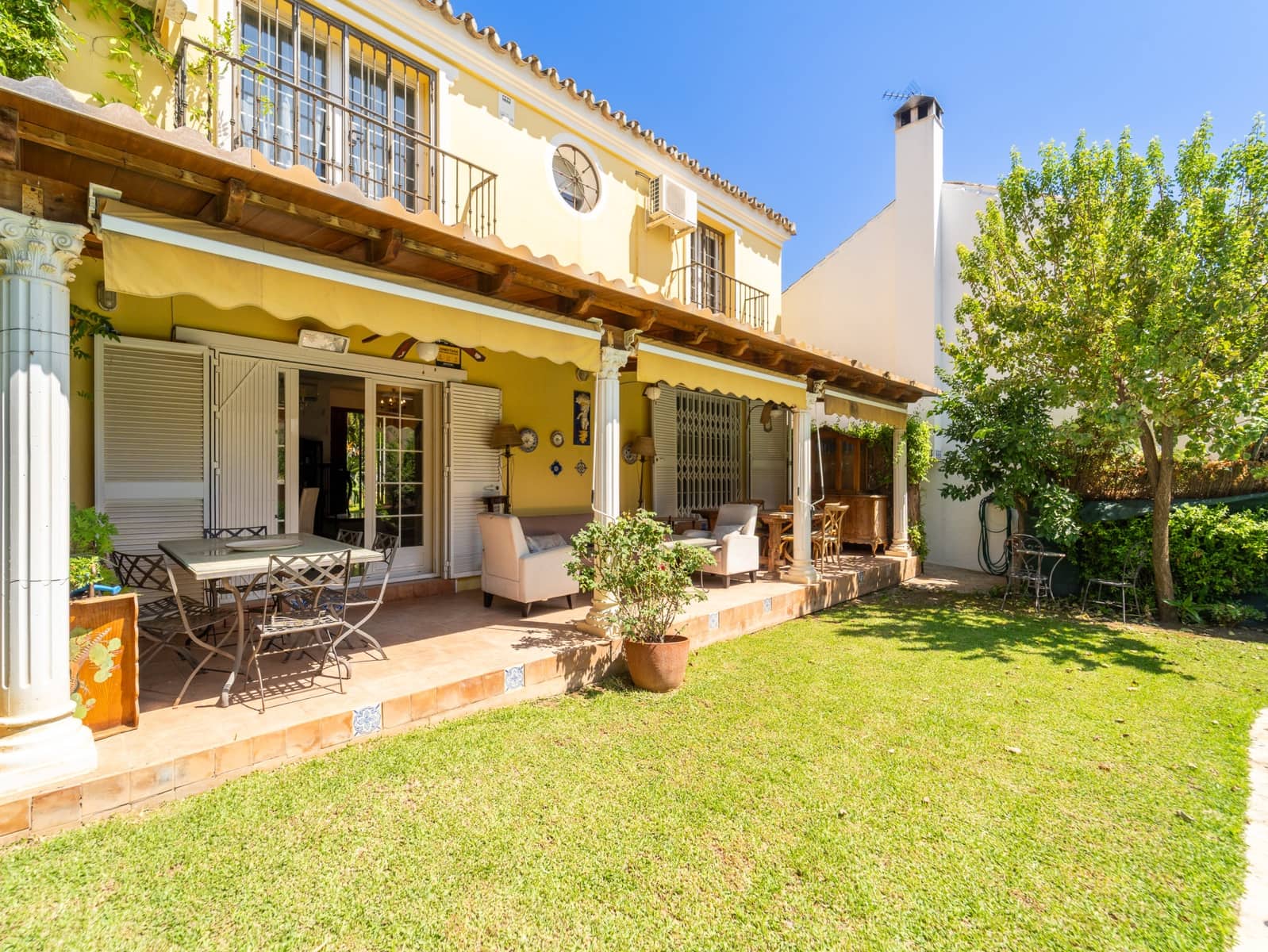 Chalet de 2 habitaciones en Marbella en venta con piscina garaje - 650.000 € (Ref: 10042682)