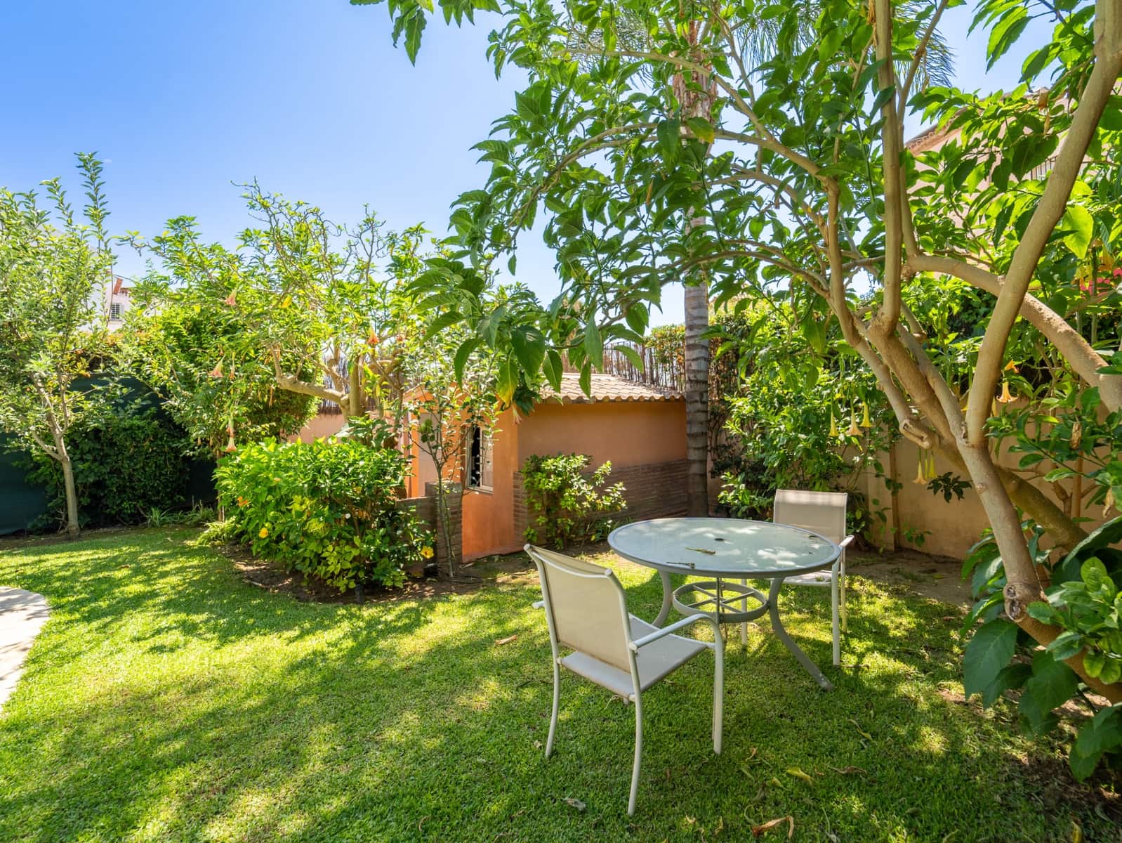 Chalet de 2 habitaciones en Marbella en venta con piscina garaje - 650.000 € (Ref: 10042682)