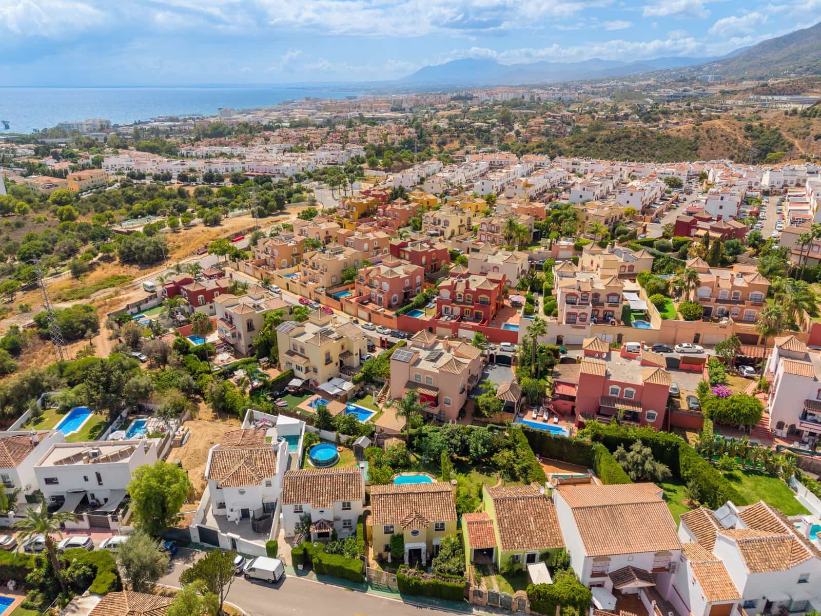 Chalet de 2 habitaciones en Marbella en venta con piscina garaje - 650.000 € (Ref: 10042682)