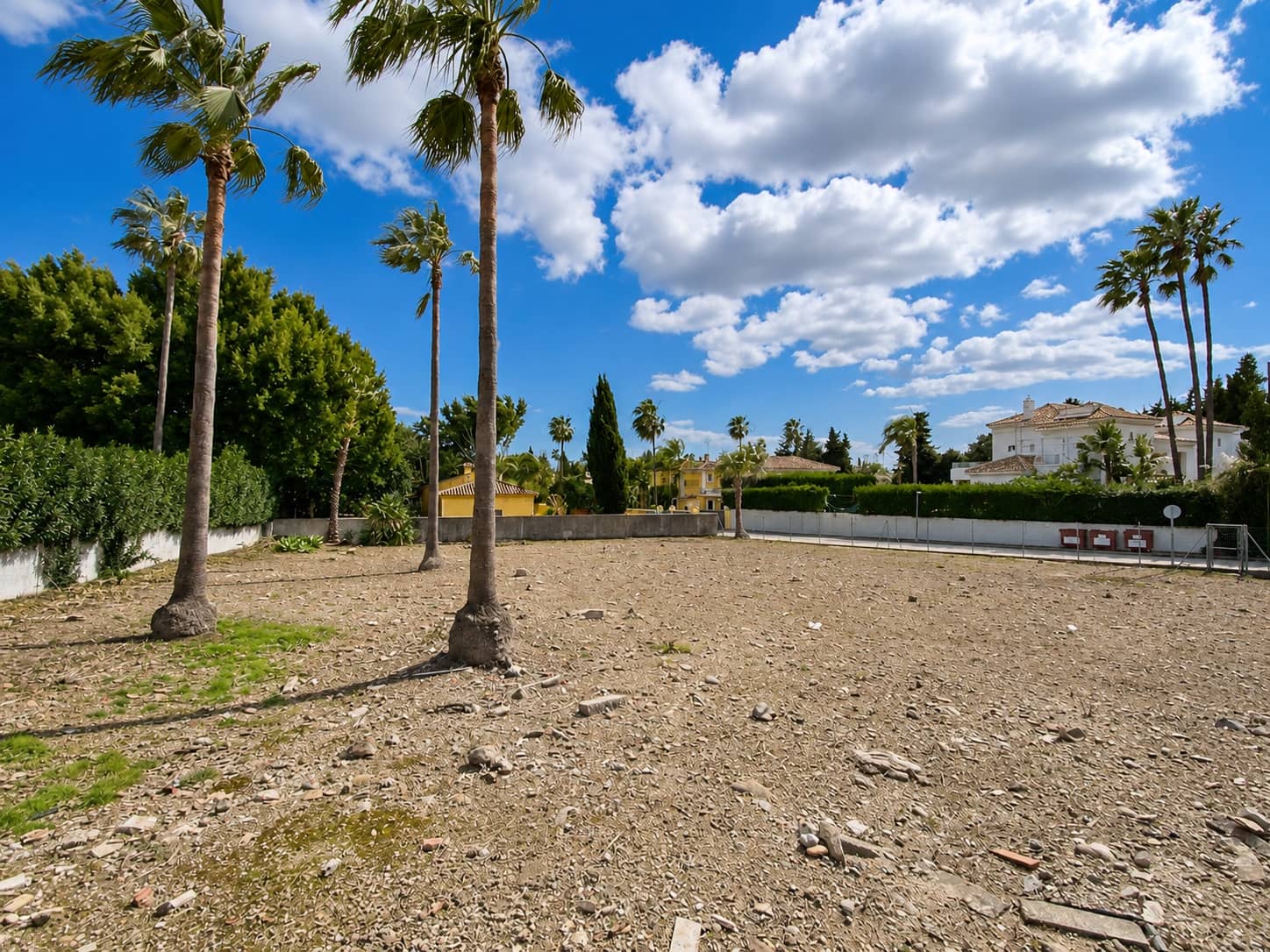 Building Plot for sale in Guadalmina - € 2,250,000 (Ref: 10042683)