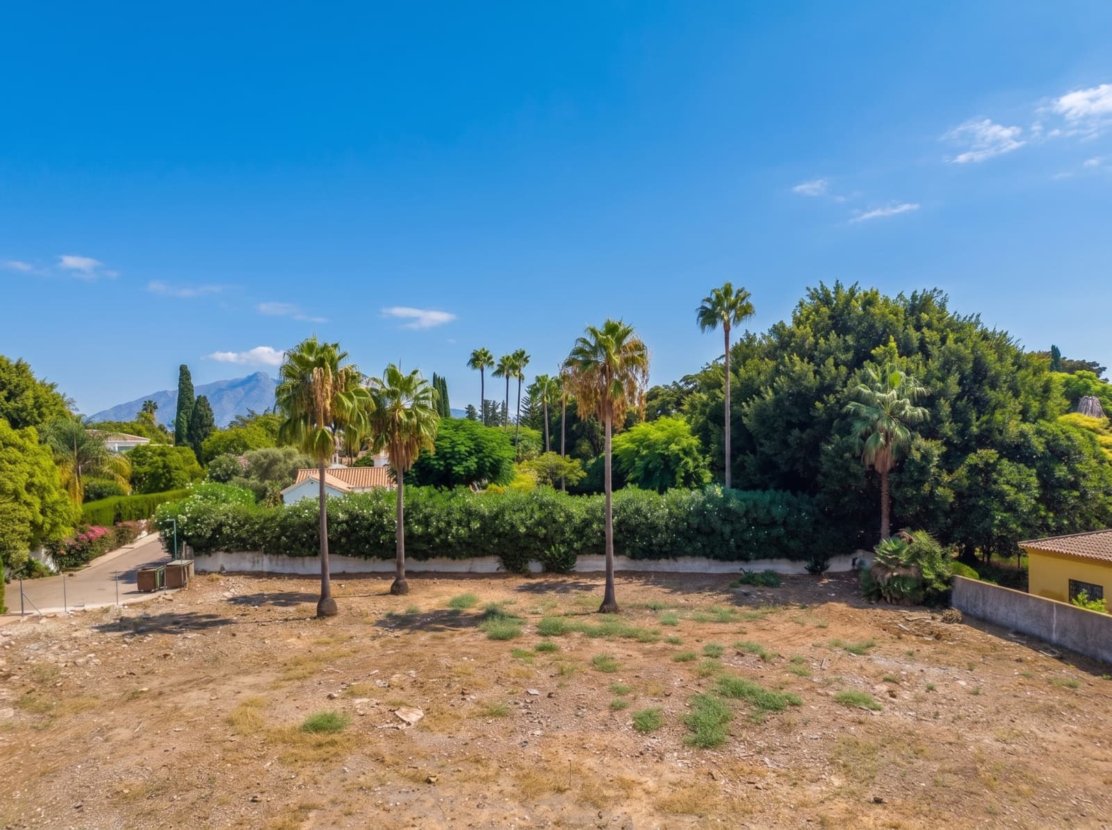 Area Edificabile in vendita in Guadalmina - 2.250.000 € (Rif: 10042683)