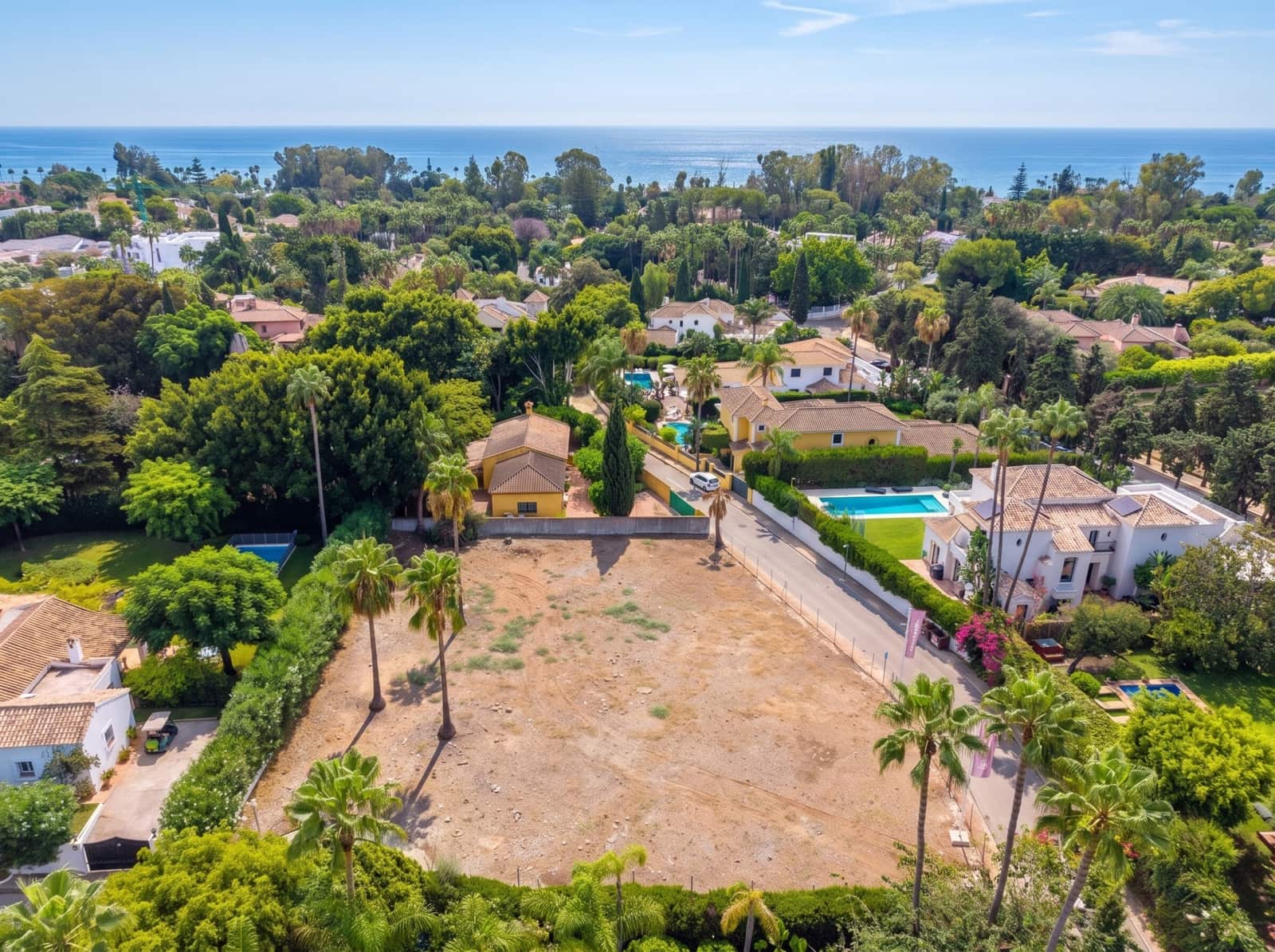 Area Edificabile in vendita in Guadalmina - 2.250.000 € (Rif: 10042683)