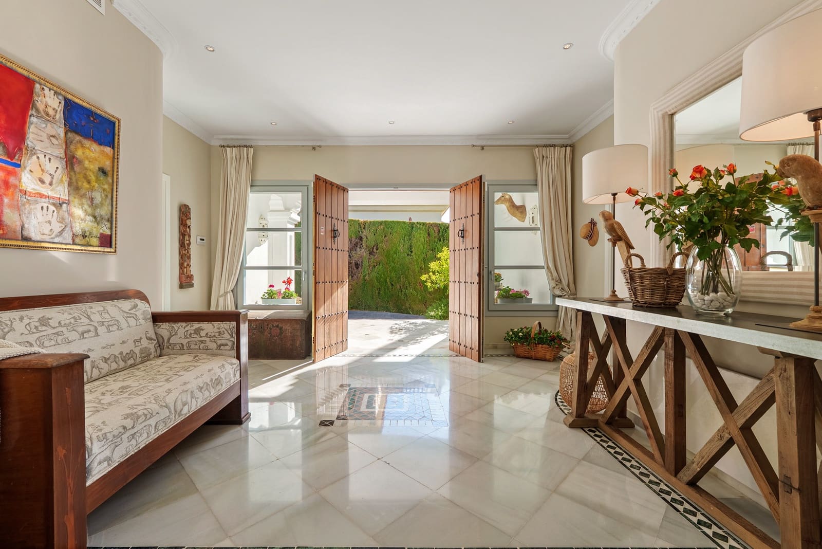 4 bedroom Villa for sale in Marbella with pool garage - € 3,995,000 (Ref: 10042684)
