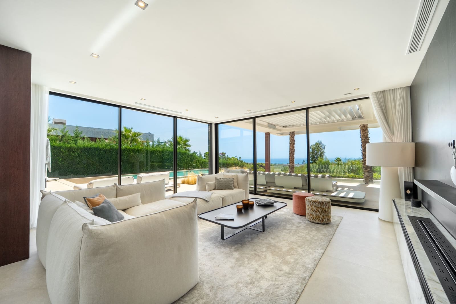 5 bedroom Villa for sale in Los Flamingos with pool garage - € 4,200,000 (Ref: 10042685)