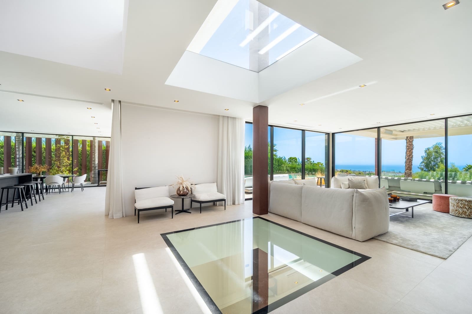 5 bedroom Villa for sale in Los Flamingos with pool garage - € 4,200,000 (Ref: 10042685)