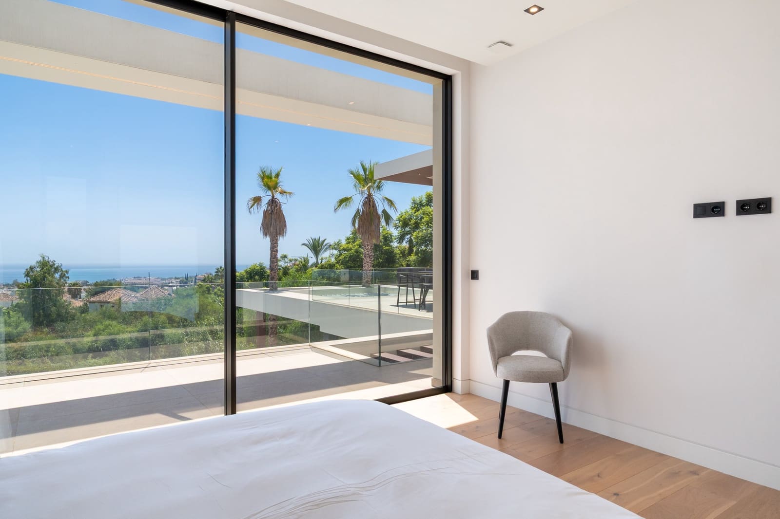 5 bedroom Villa for sale in Los Flamingos with pool garage - € 4,200,000 (Ref: 10042685)