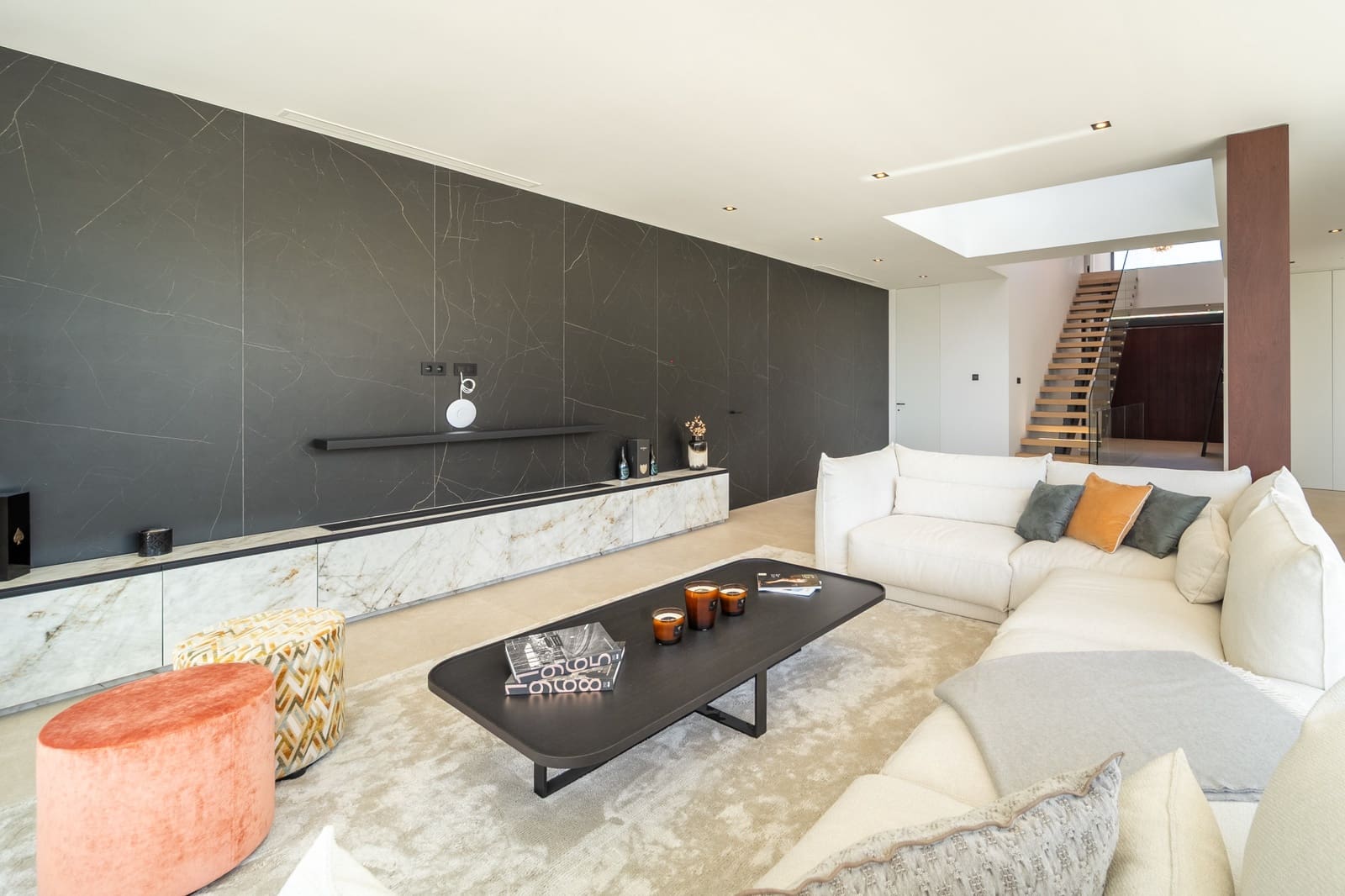 5 bedroom Villa for sale in Los Flamingos with pool garage - € 4,200,000 (Ref: 10042685)