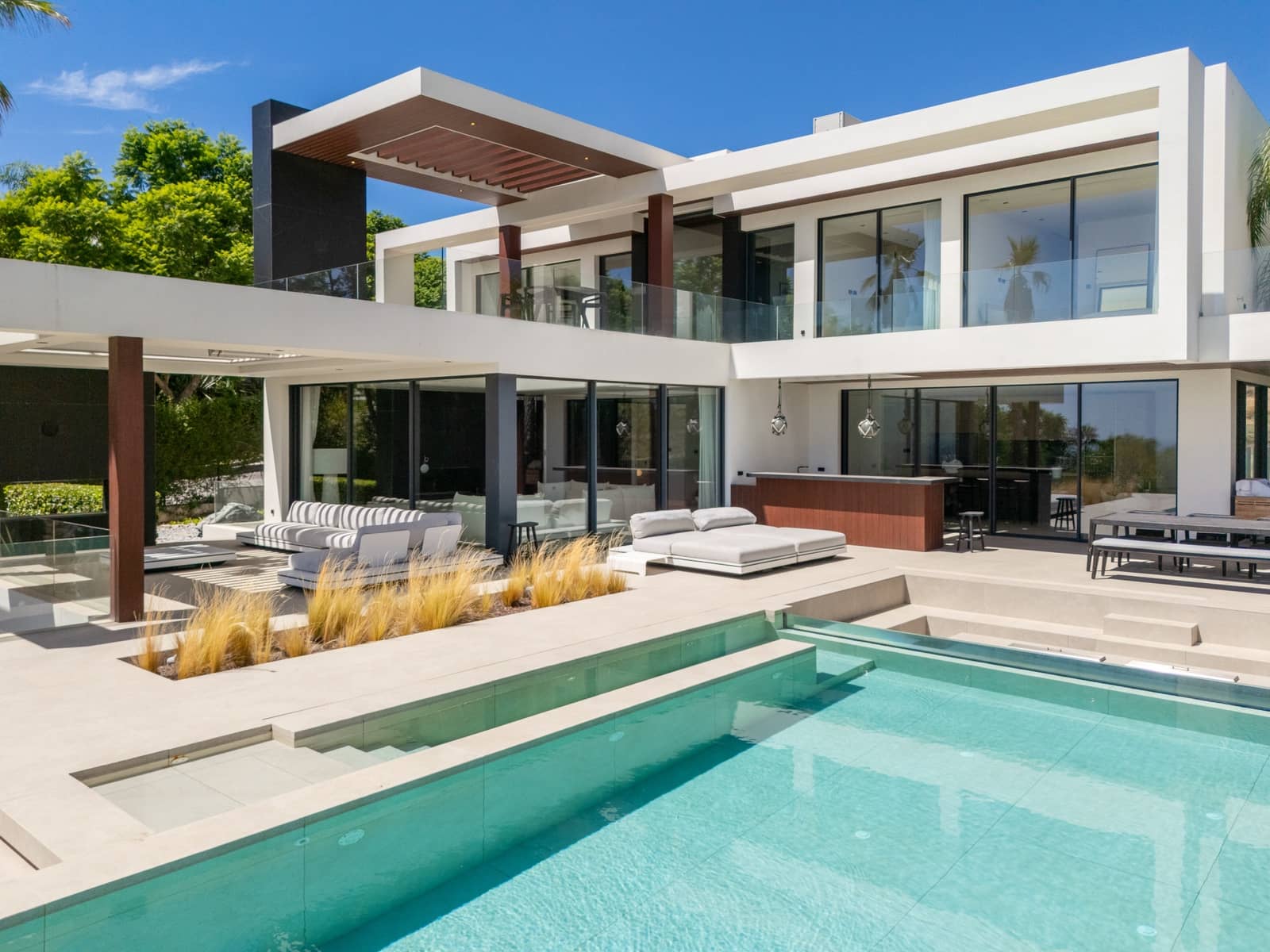 5 bedroom Villa for sale in Los Flamingos with pool garage - € 4,200,000 (Ref: 10042685)