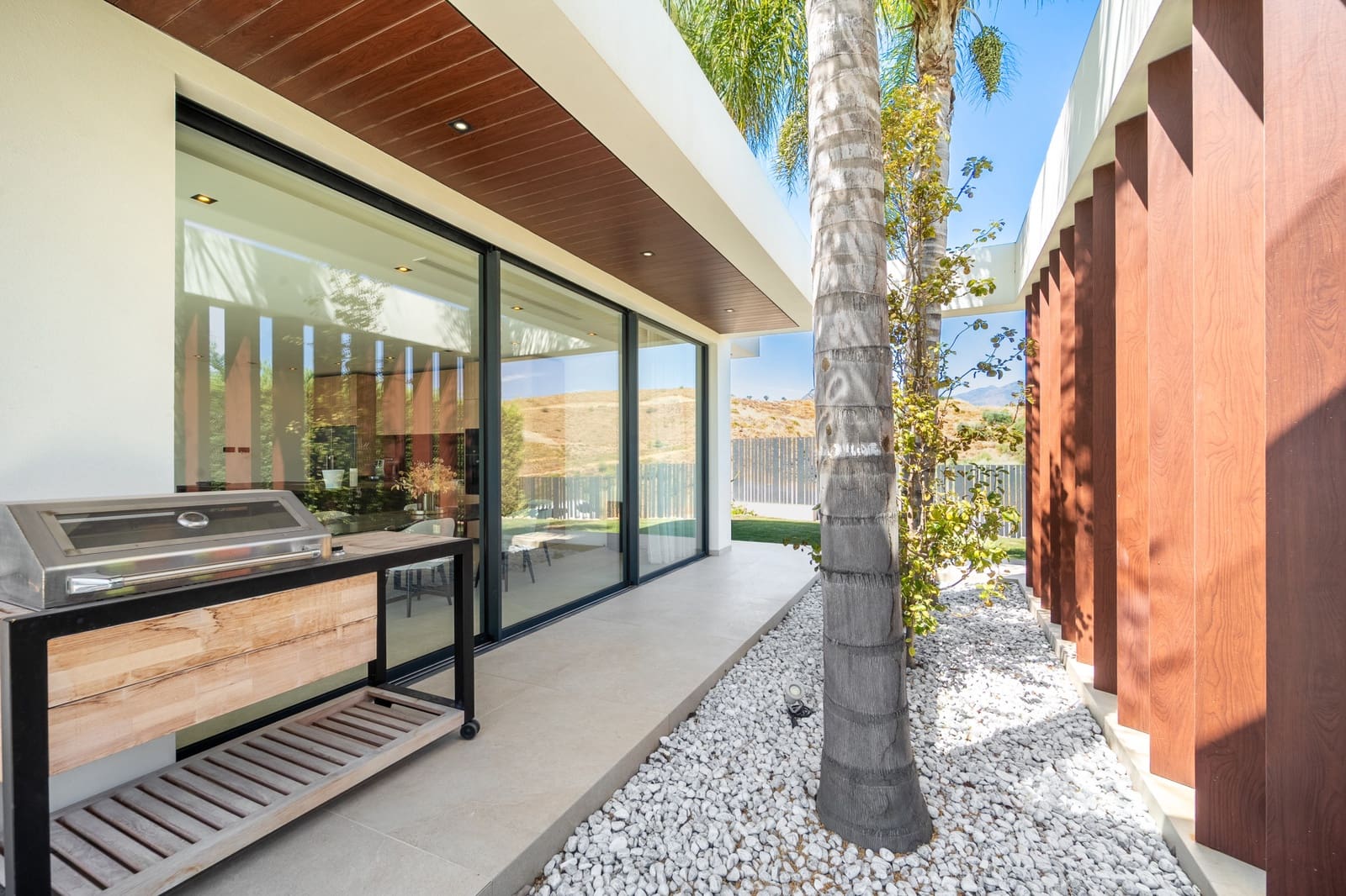 5 bedroom Villa for sale in Los Flamingos with pool garage - € 4,200,000 (Ref: 10042685)