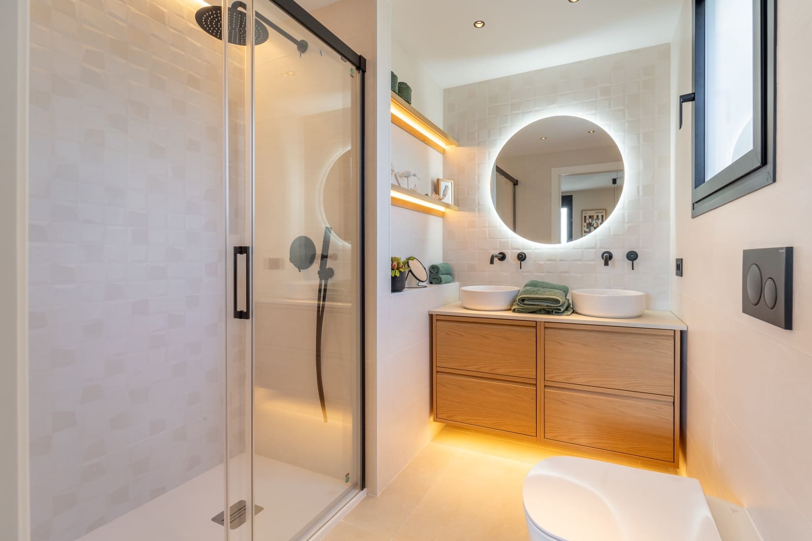 3 sypialnia Apartament na sprzedaż w Marbella z basenem garażem - 825 000 € (Ref: 10042686)