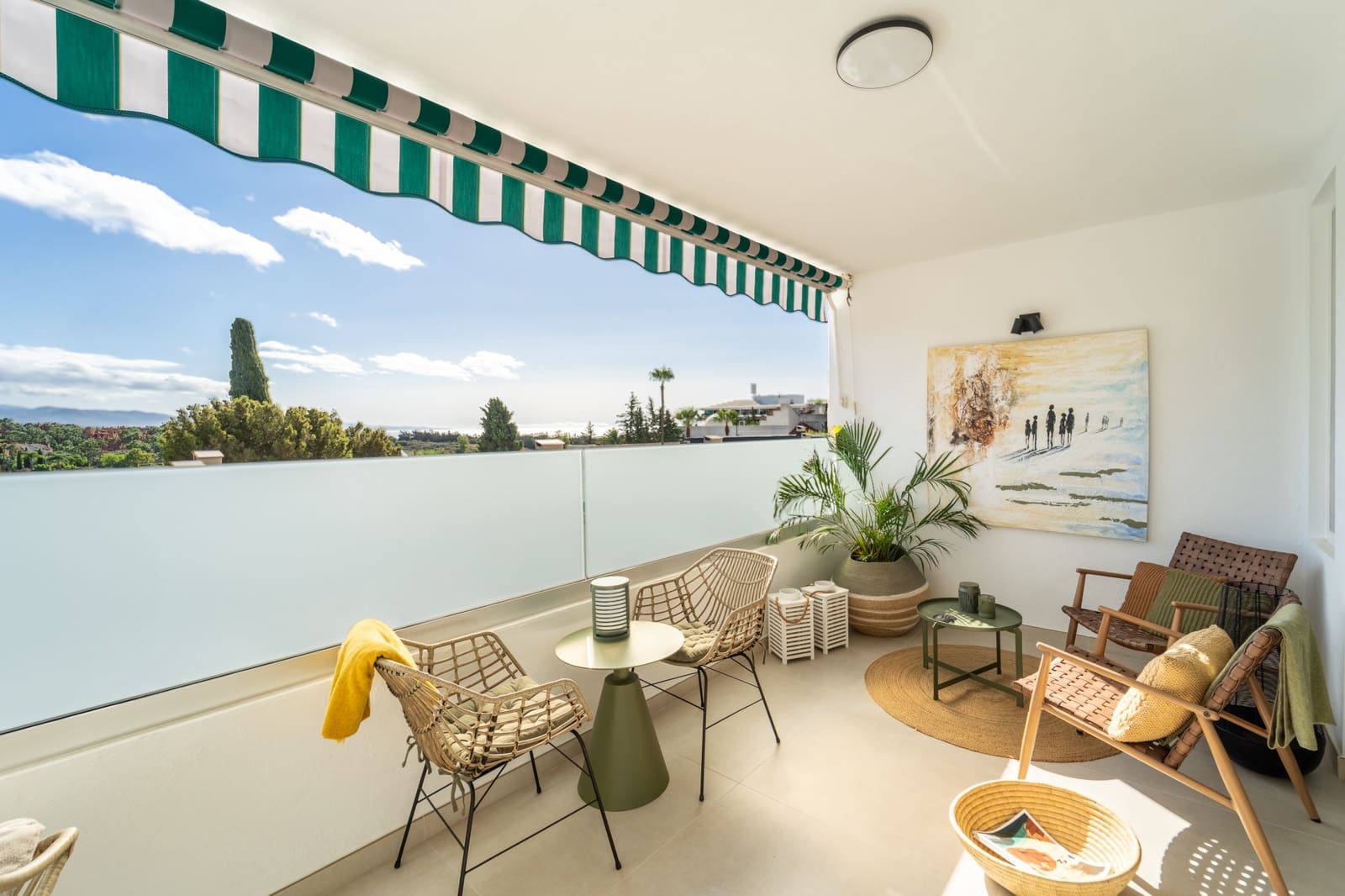 3 sypialnia Apartament na sprzedaż w Marbella z basenem garażem - 825 000 € (Ref: 10042686)