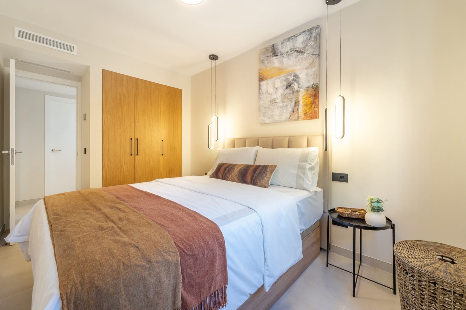 3 sypialnia Apartament na sprzedaż w Marbella z basenem garażem - 825 000 € (Ref: 10042686)