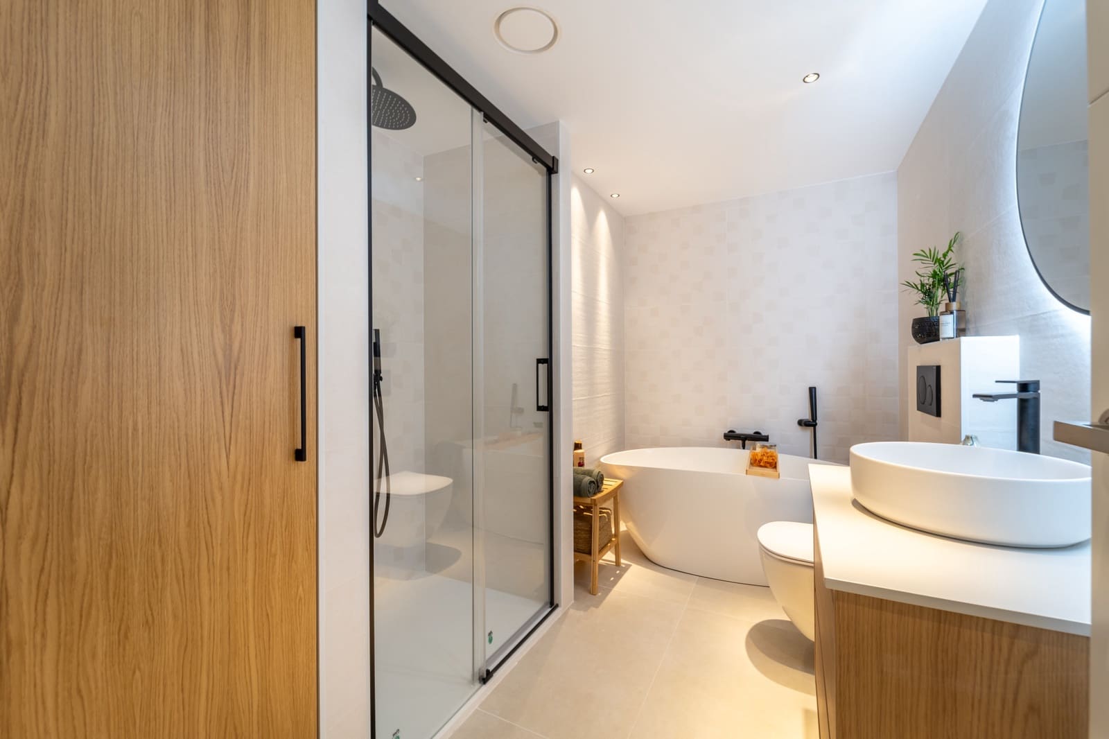 3 sypialnia Apartament na sprzedaż w Marbella z basenem garażem - 825 000 € (Ref: 10042686)