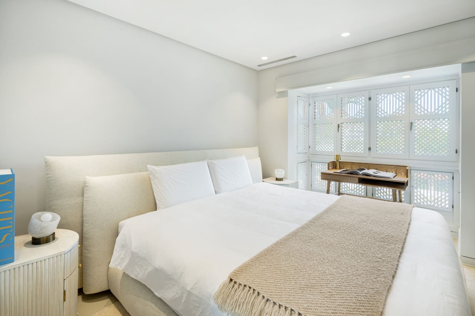 4 sypialnia Penthouse na sprzedaż w Marbella z basenem garażem - 7 895 000 € (Ref: 10061675)