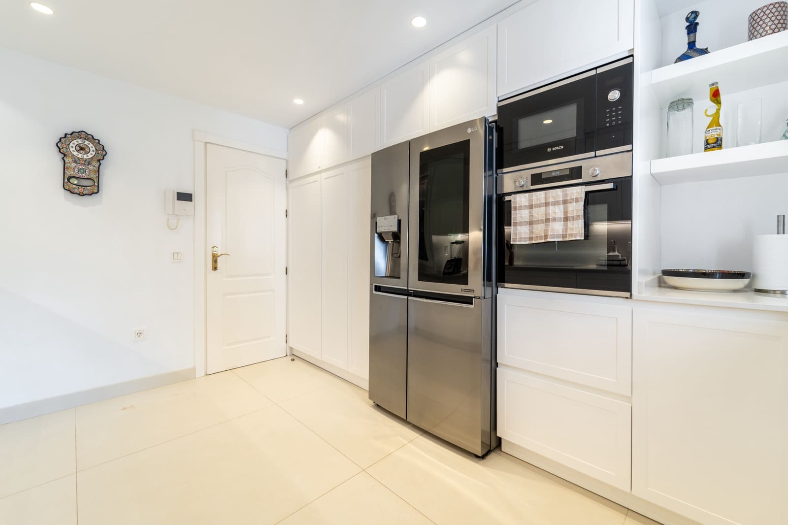 2 slaapkamer Appartement te huur in Marbella met zwembad garage - € 8.500 (Ref: 10062632)