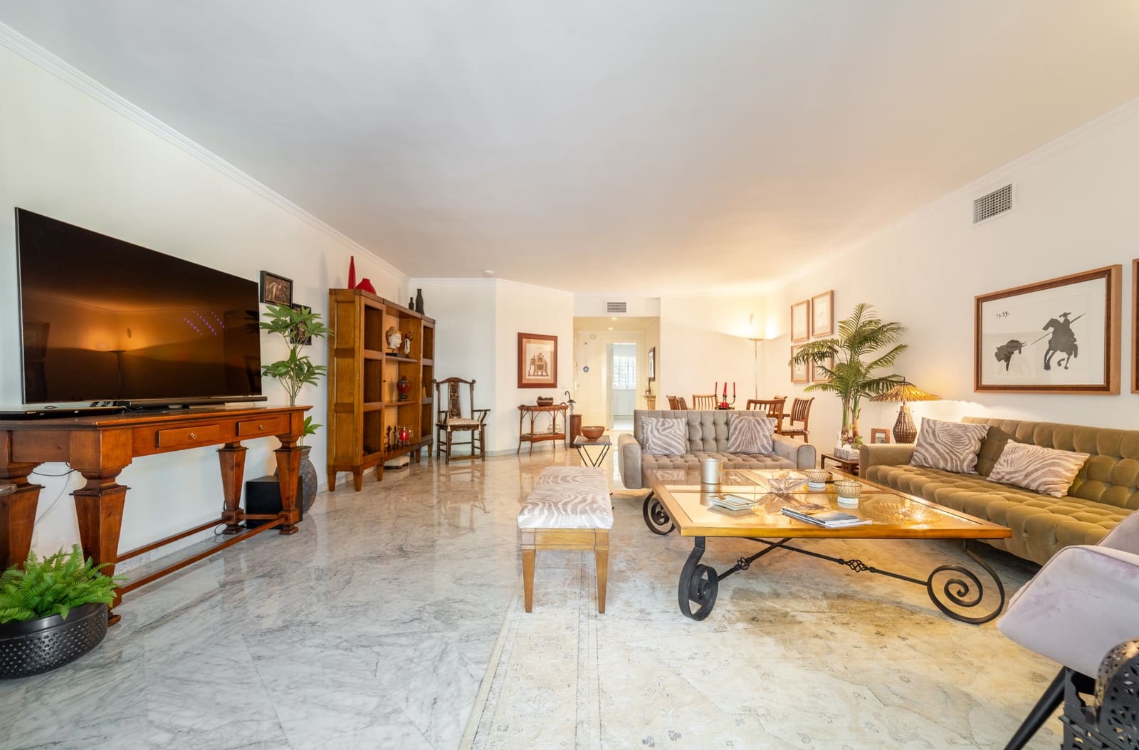 2 slaapkamer Appartement te huur in Marbella met zwembad garage - € 8.500 (Ref: 10062632)