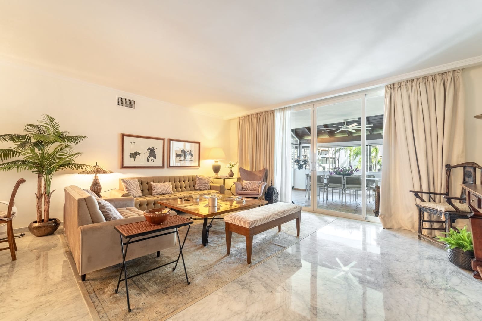 2 slaapkamer Appartement te huur in Marbella met zwembad garage - € 8.500 (Ref: 10062632)