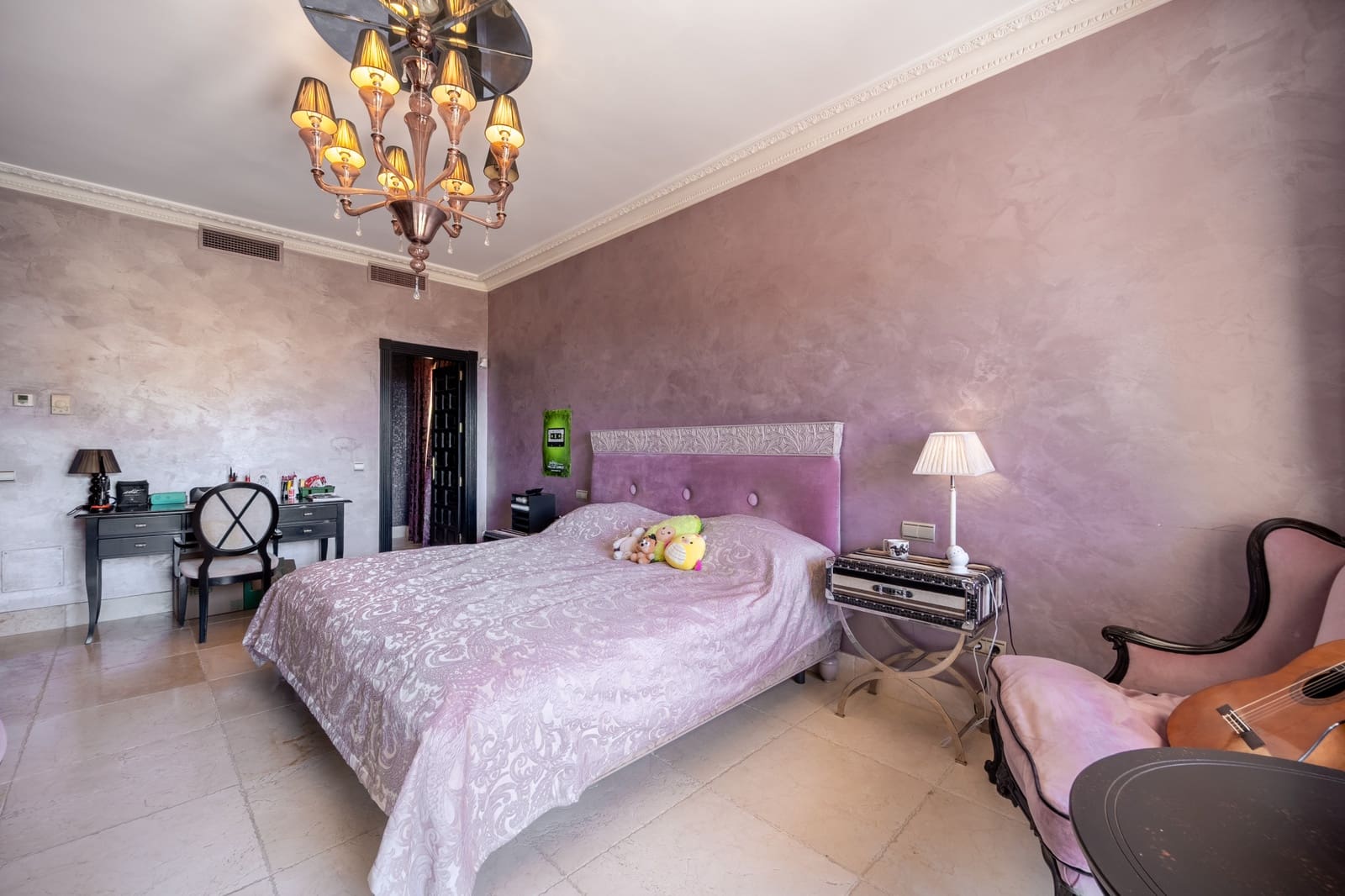 7 bedroom Villa for sale in La Zagaleta with pool garage - € 7,500,000 (Ref: 10078041)