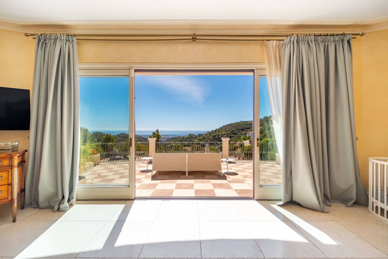 7 bedroom Villa for sale in La Zagaleta with pool garage - € 7,500,000 (Ref: 10078041)