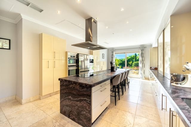 7 soverom Villa til salgs i La Zagaleta, Benahavís med svømmebasseng garasje - € 7 500 000 (Ref: 10078041)