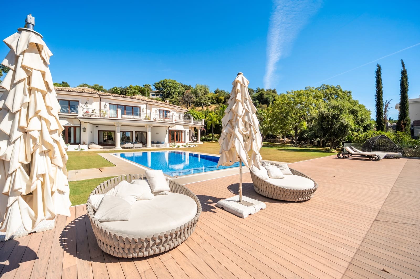 7 bedroom Villa for sale in La Zagaleta with pool garage - € 7,500,000 (Ref: 10078041)